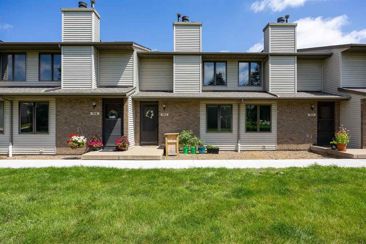904 West Side Drive Iowa City IA 52246