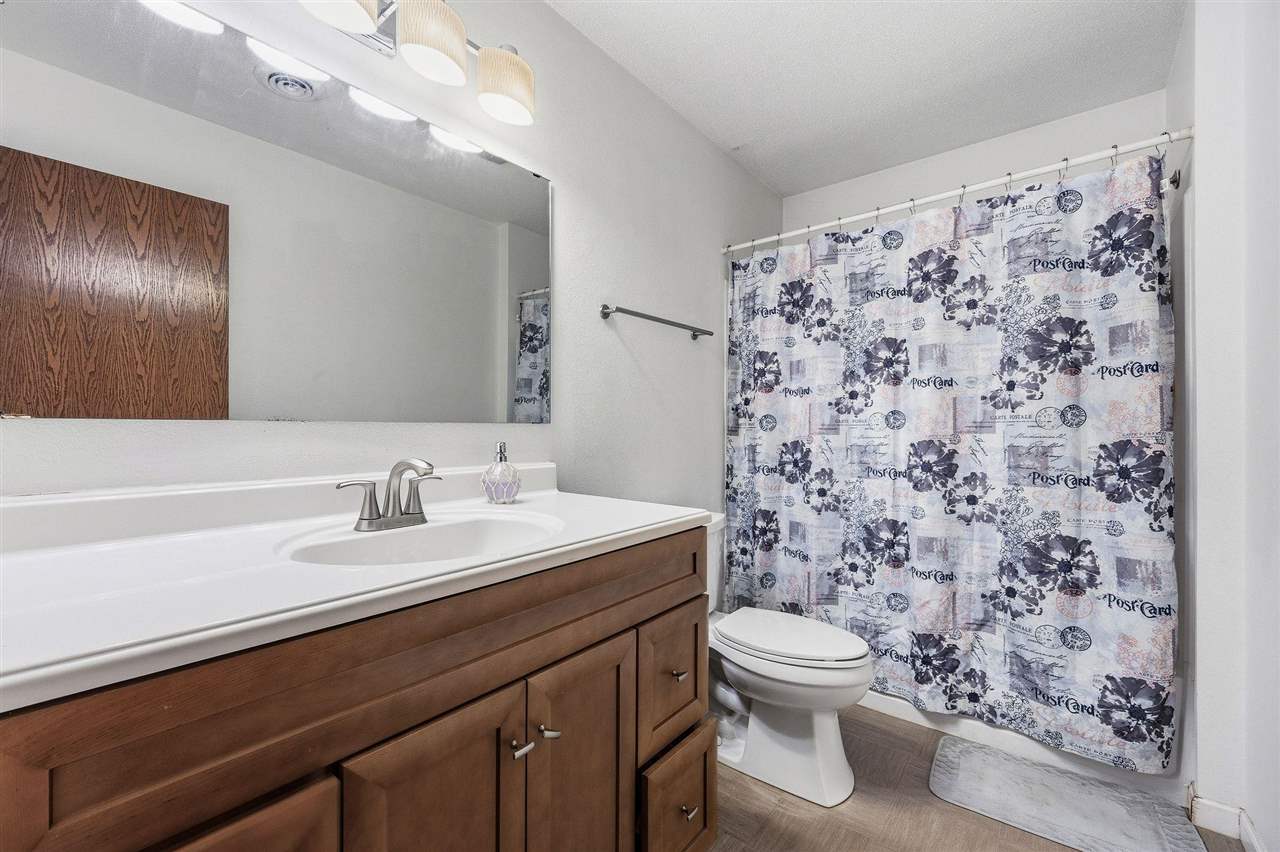 904 West Side Drive Iowa City IA 52246