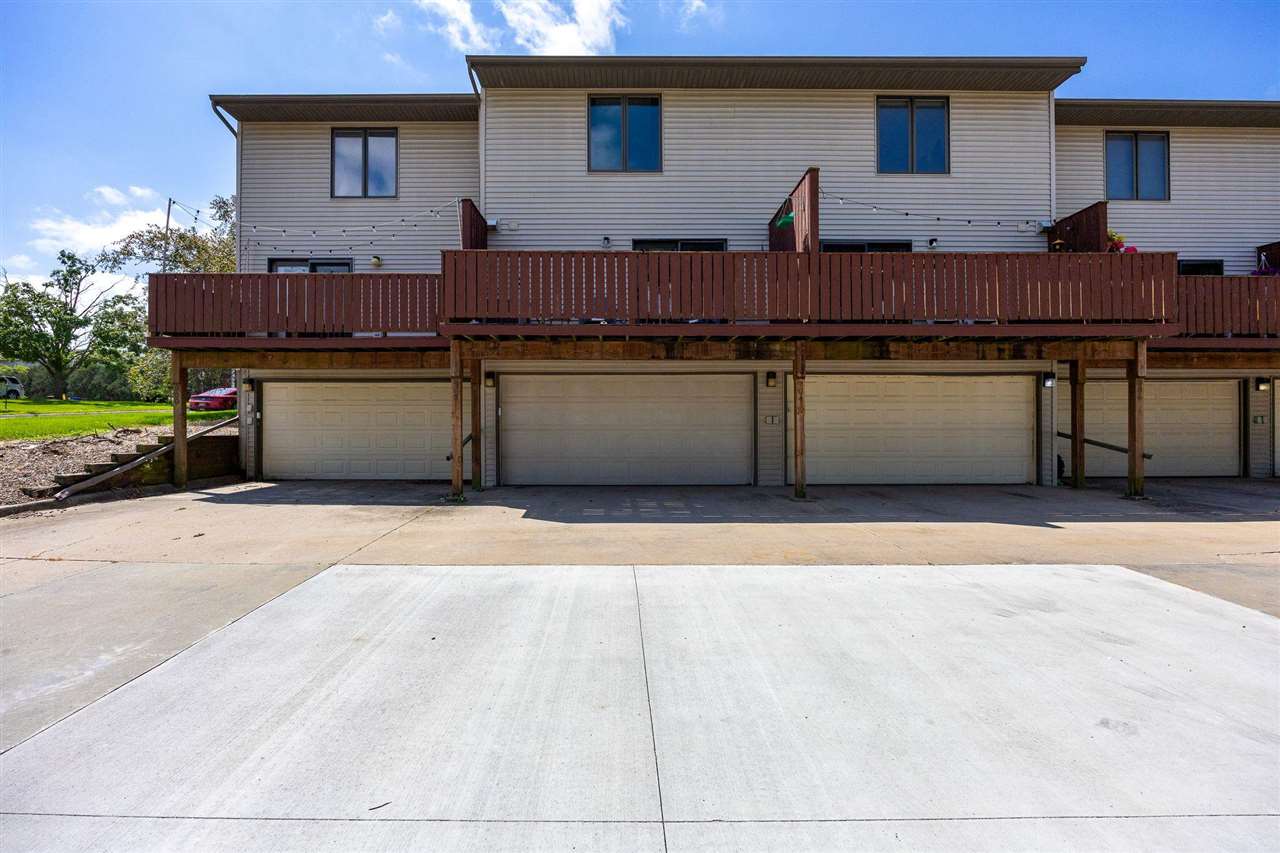 904 West Side Drive Iowa City IA 52246