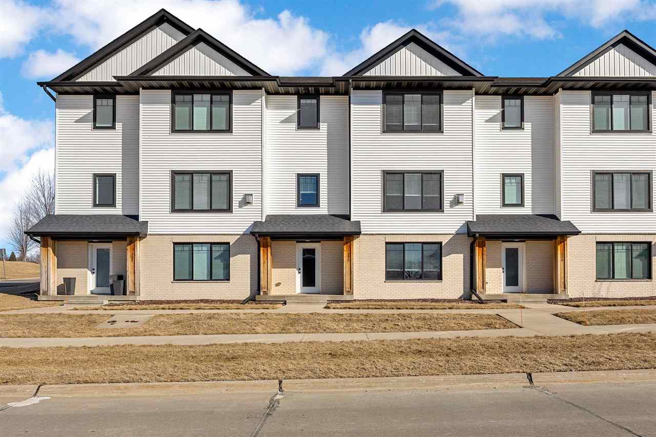 290 Kenneth Drive Iowa City IA 52245