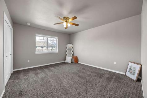 290 Kenneth Drive Iowa City IA 52245
