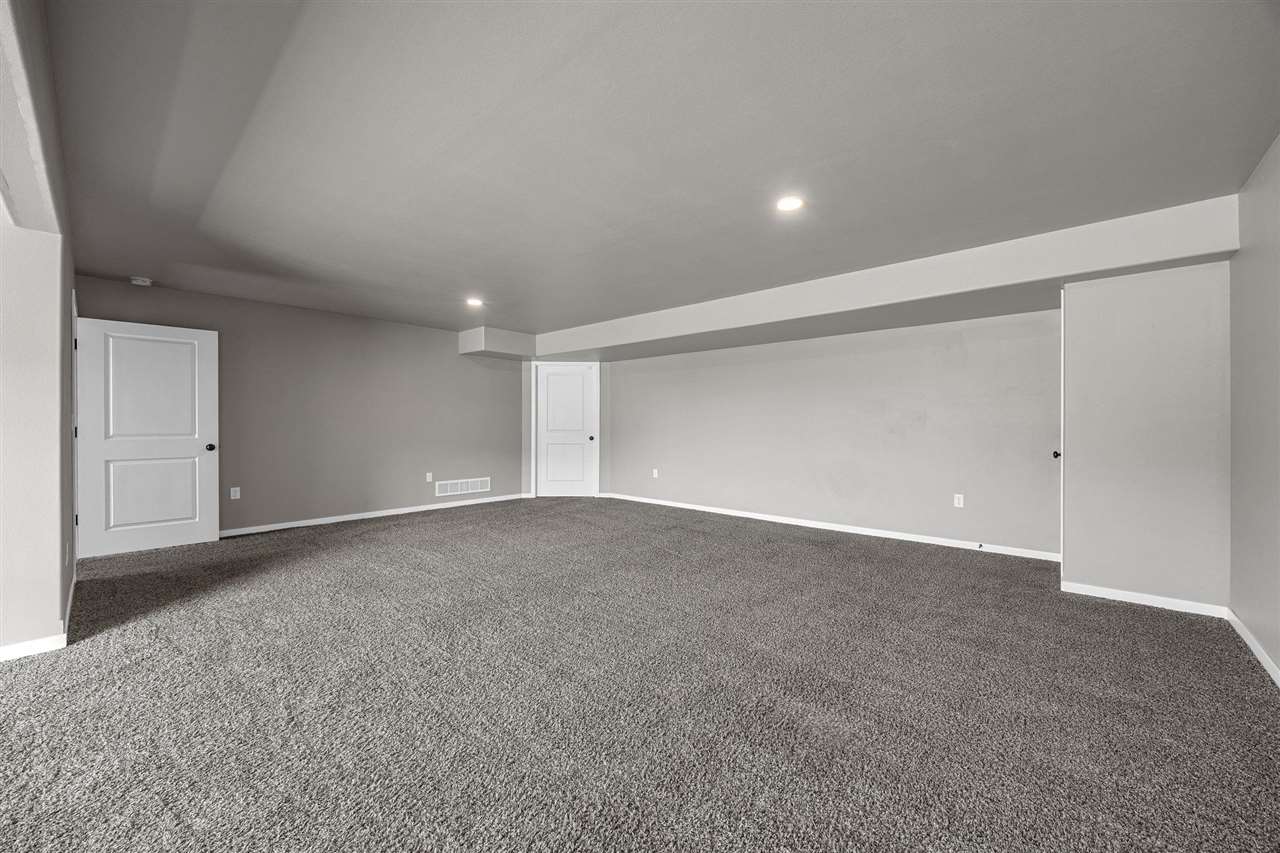 290 Kenneth Drive Iowa City IA 52245