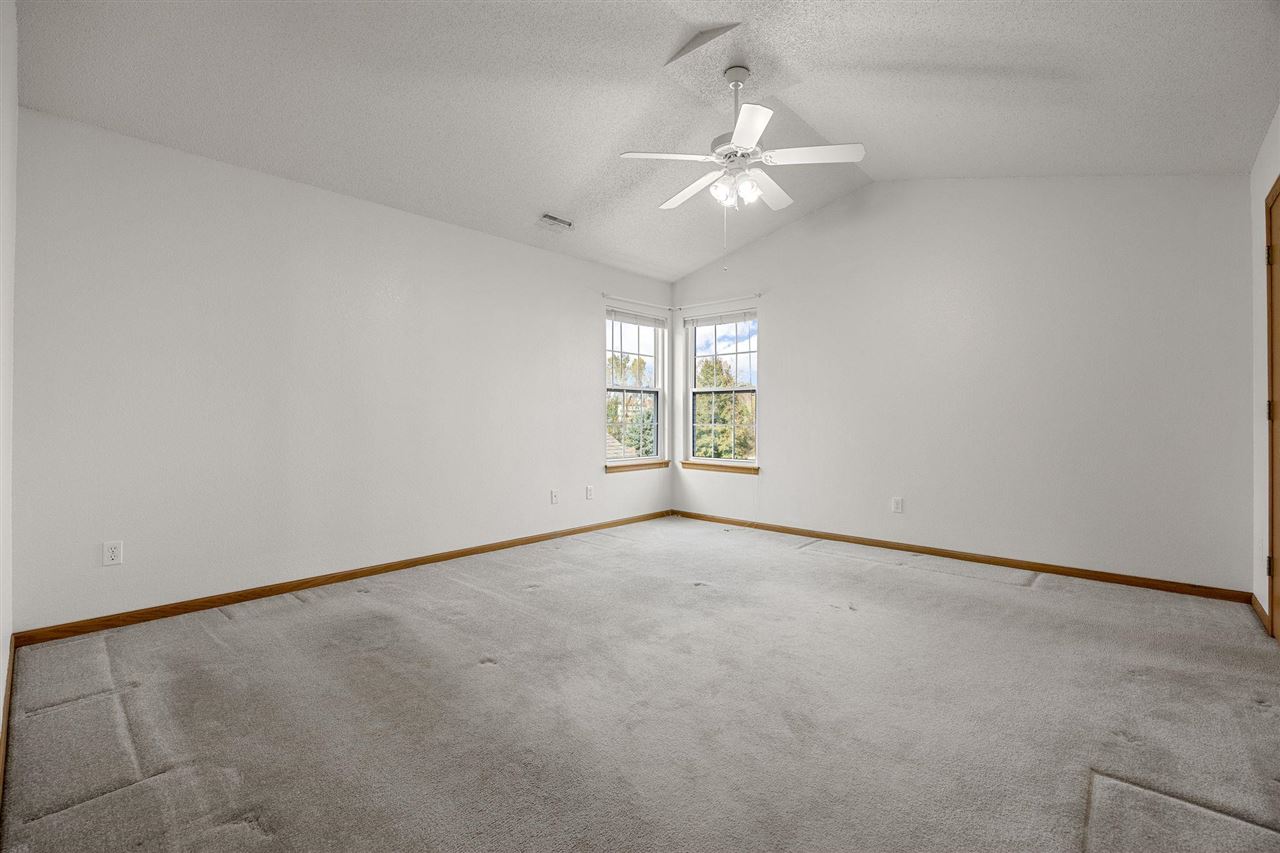 1240 Shannon Drive Iowa City IA 52246