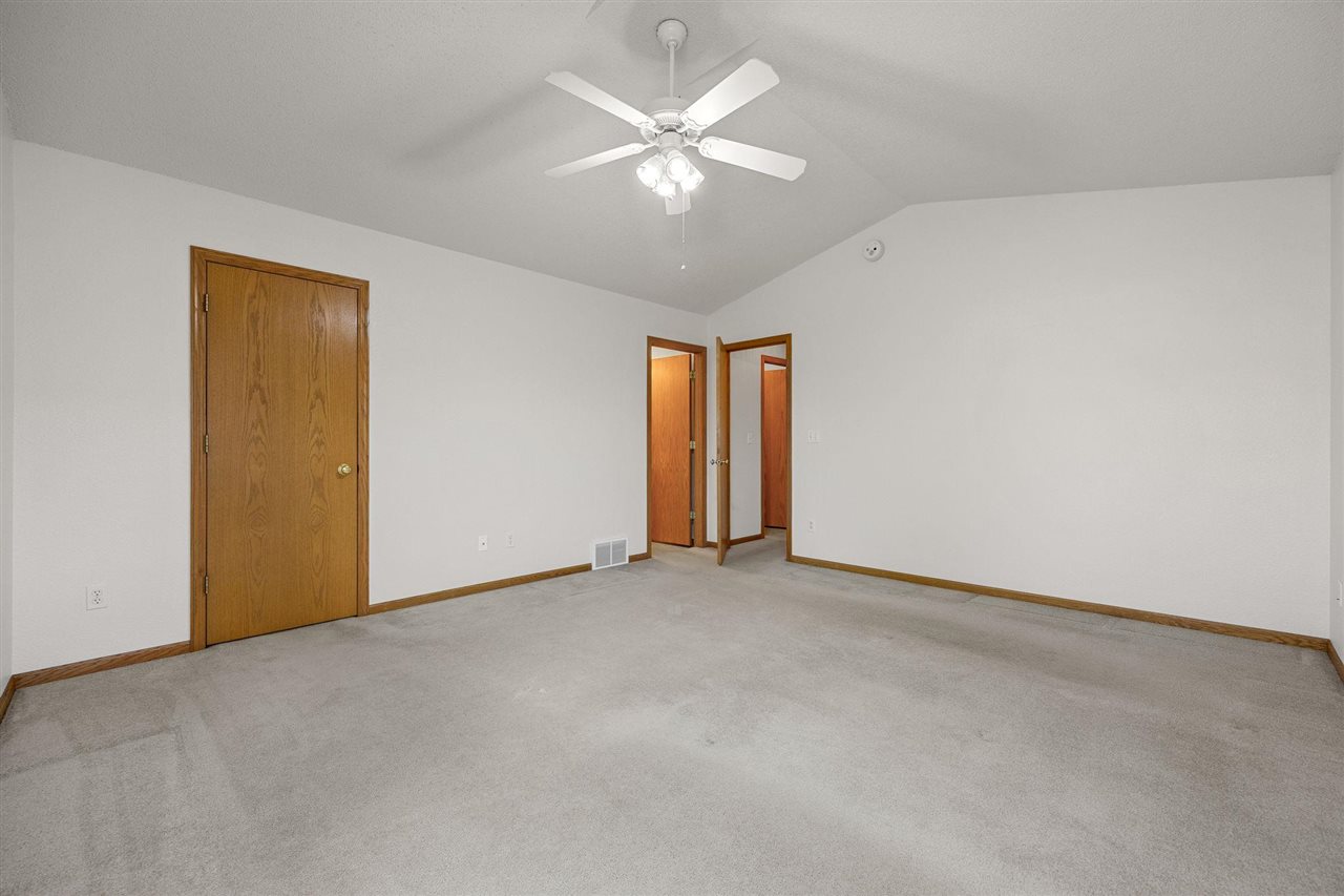 1240 Shannon Drive Iowa City IA 52246