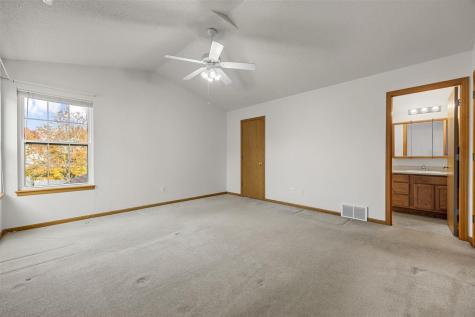 1240 Shannon Drive Iowa City IA 52246