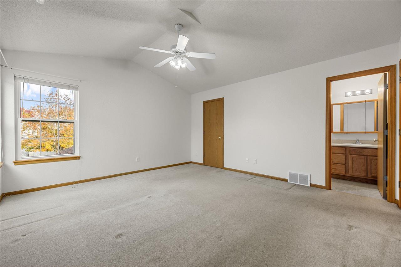 1240 Shannon Drive Iowa City IA 52246