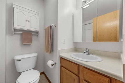 1240 Shannon Drive Iowa City IA 52246