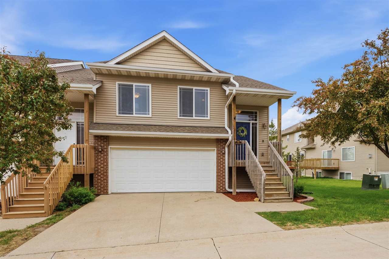 1809 Goose Lake Circle North Liberty IA 52317