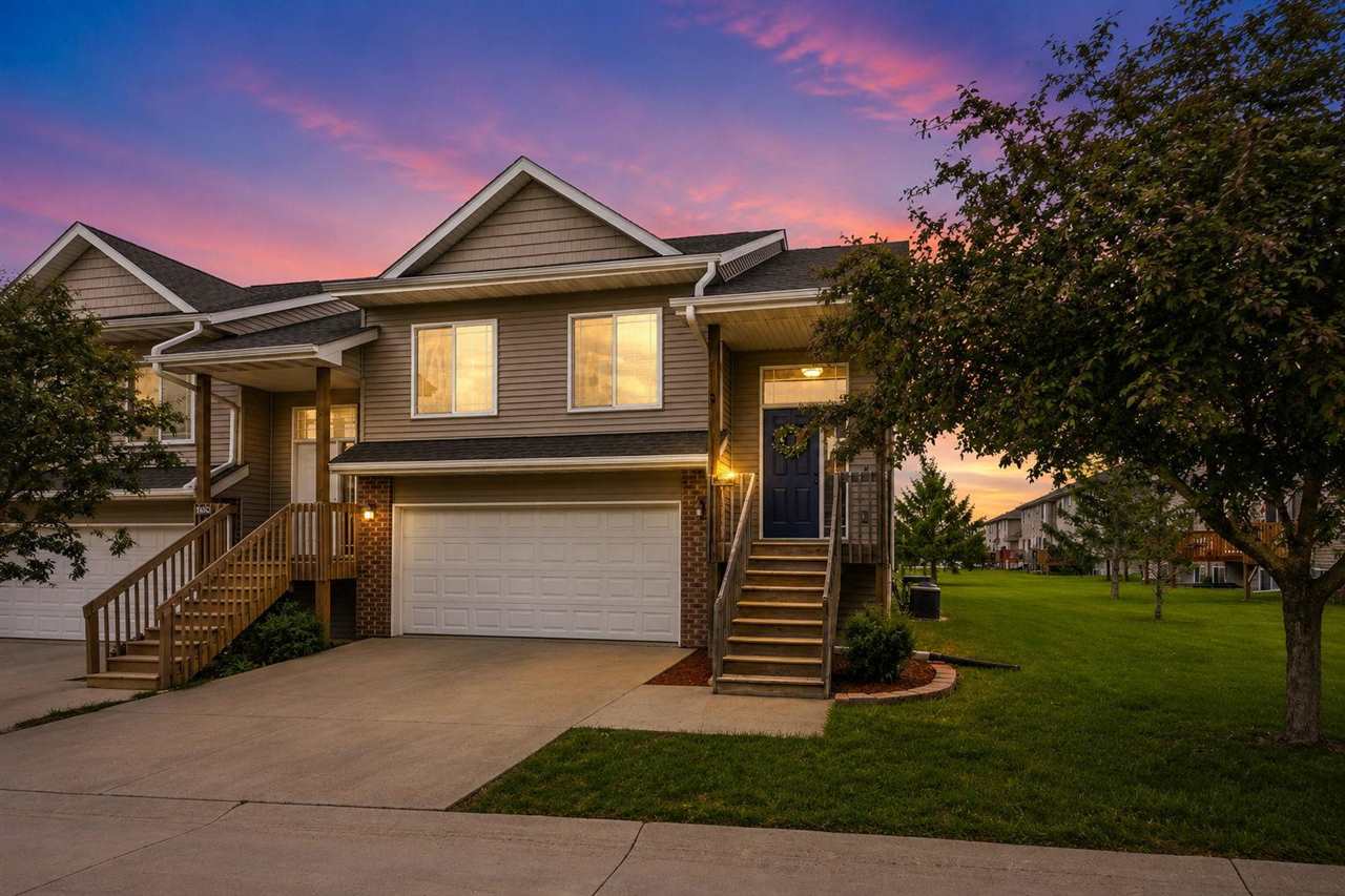 1809 Goose Lake Circle North Liberty IA 52317
