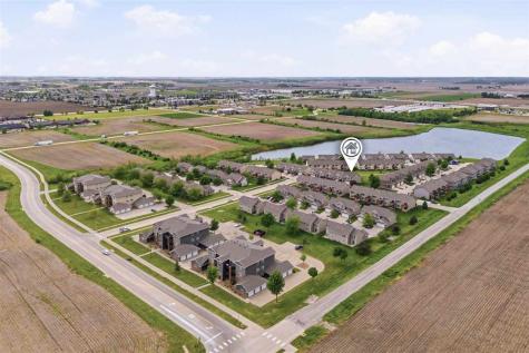 1809 Goose Lake Circle North Liberty IA 52317