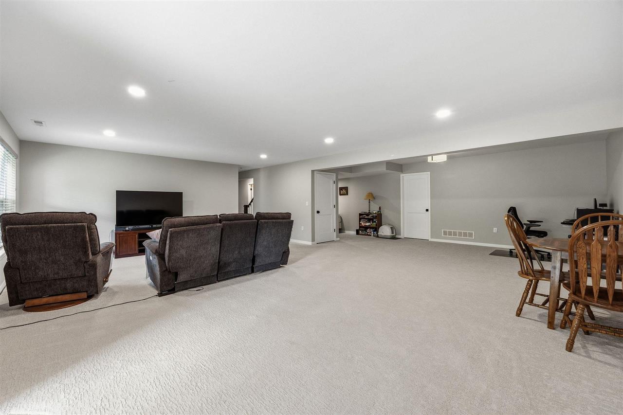 1041 Dubs Drive Iowa City IA 52246