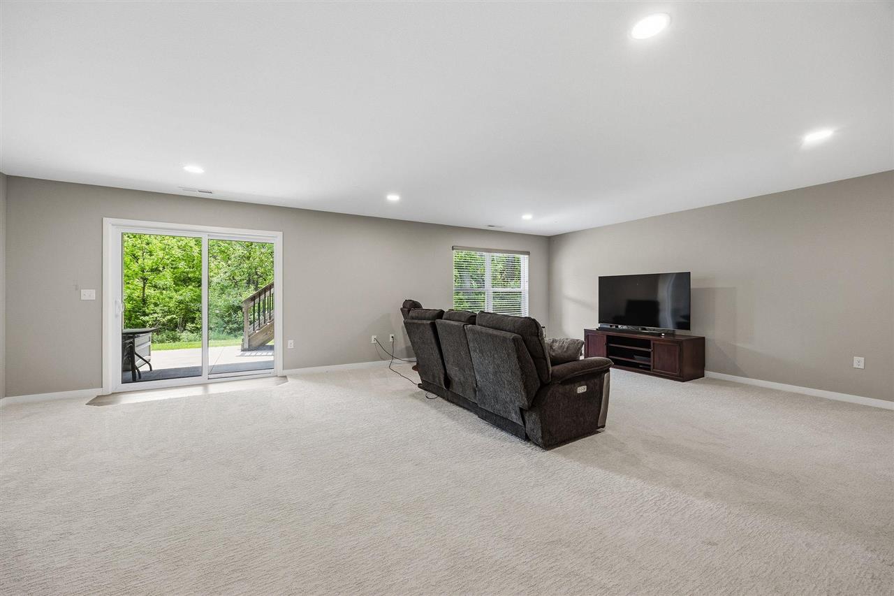 1041 Dubs Drive Iowa City IA 52246