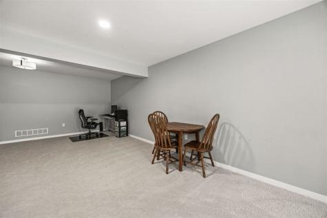 1041 Dubs Drive Iowa City IA 52246
