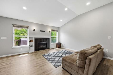 1041 Dubs Drive Iowa City IA 52246