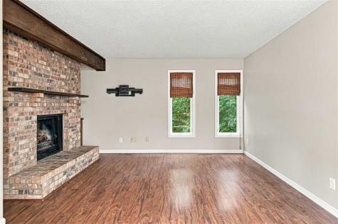 339 Willowind Place Iowa City IA 52246