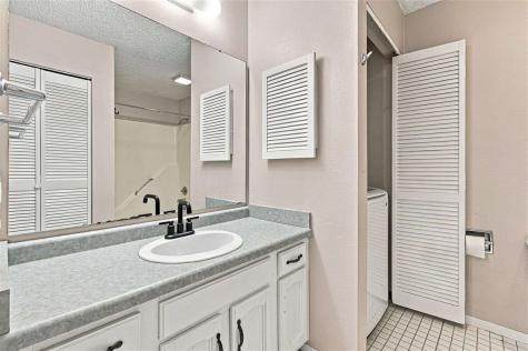 339 Willowind Place Iowa City IA 52246