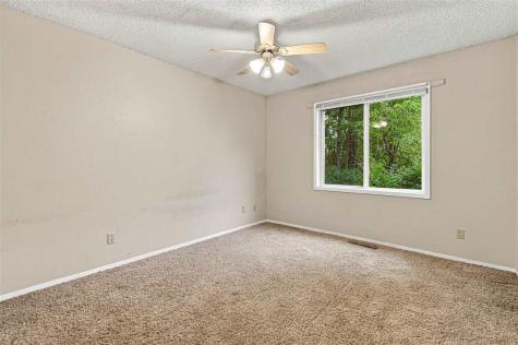 339 Willowind Place Iowa City IA 52246