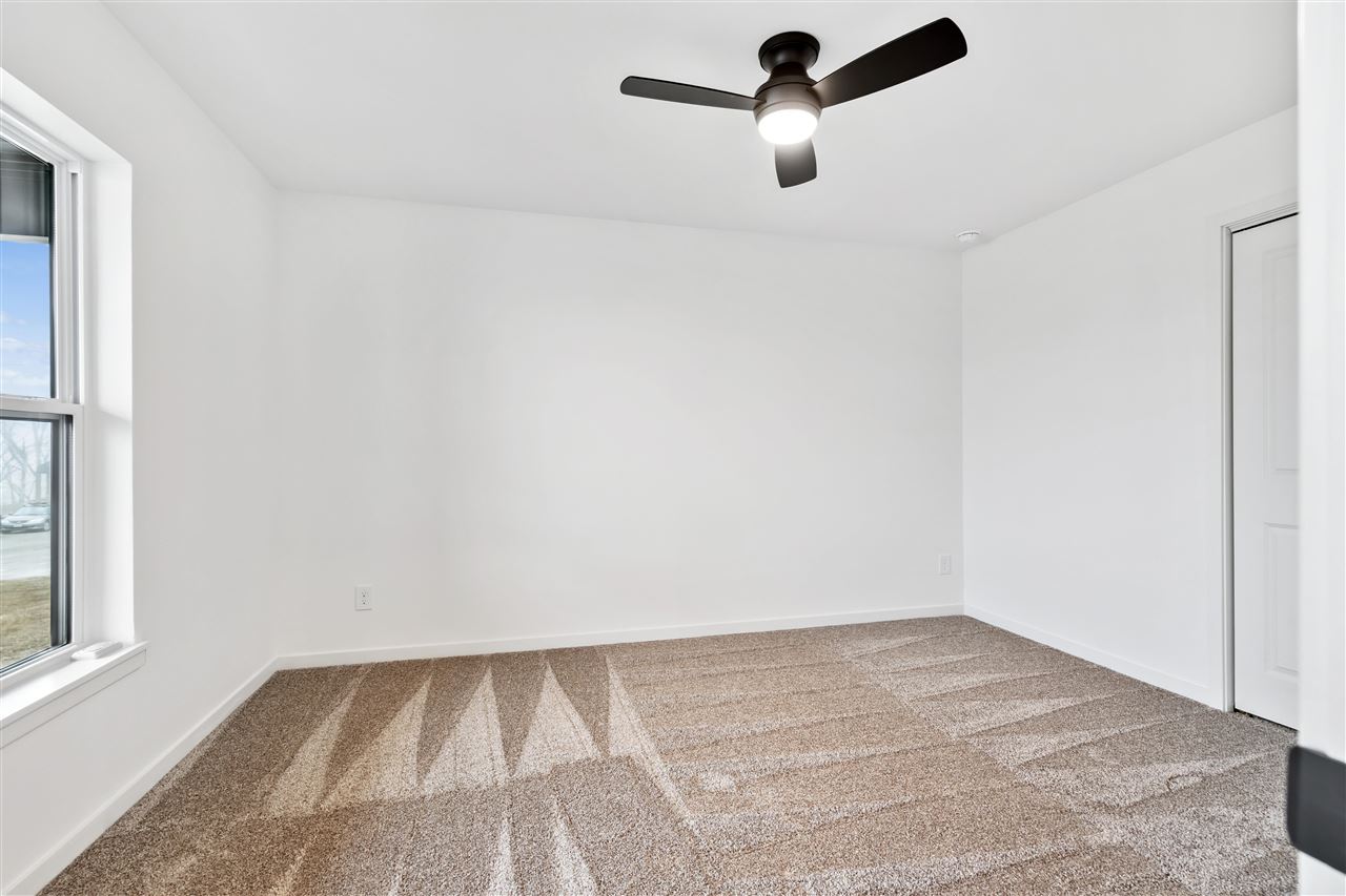 642 Maclan Court Iowa City IA 52246