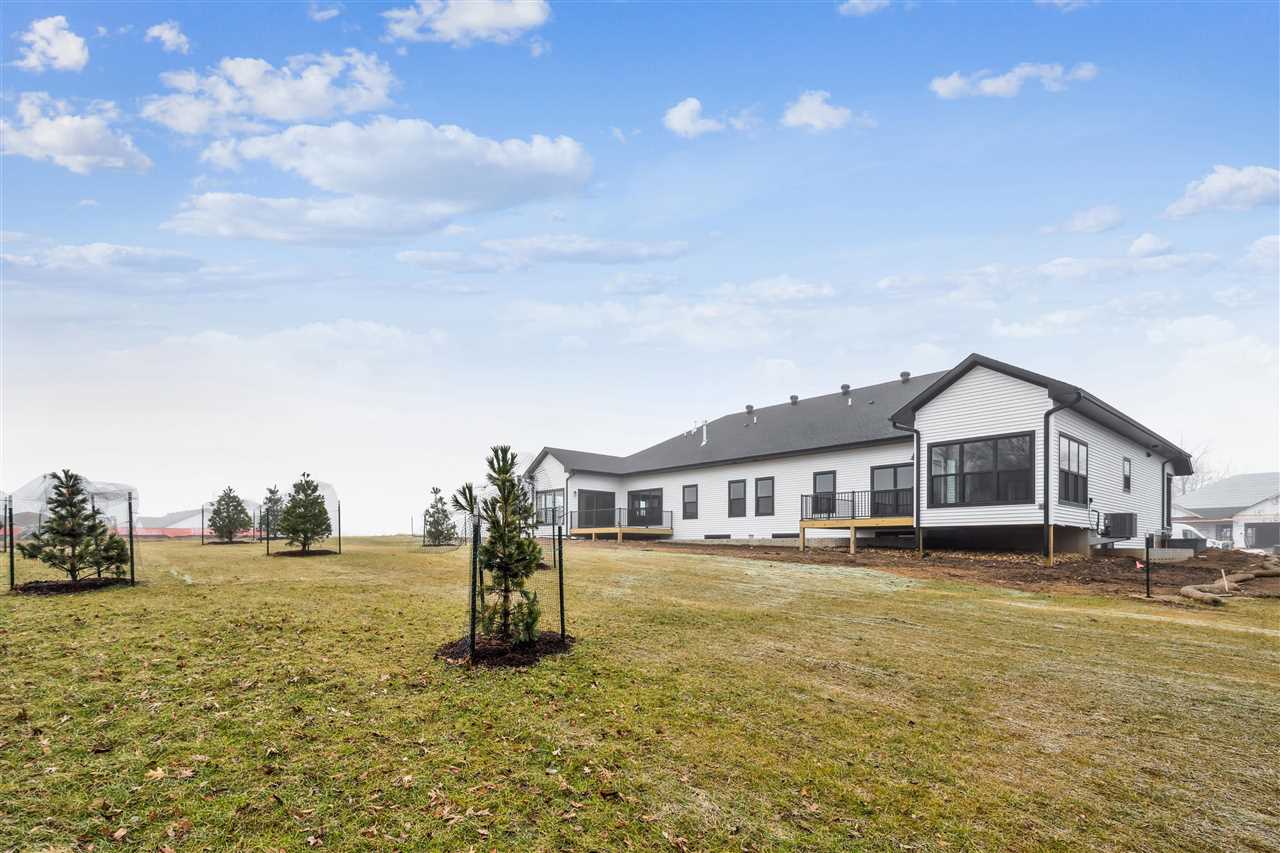 642 Maclan Court Iowa City IA 52246