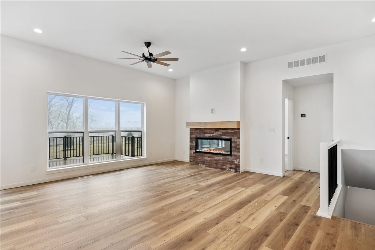 642 Maclan Court Iowa City IA 52246