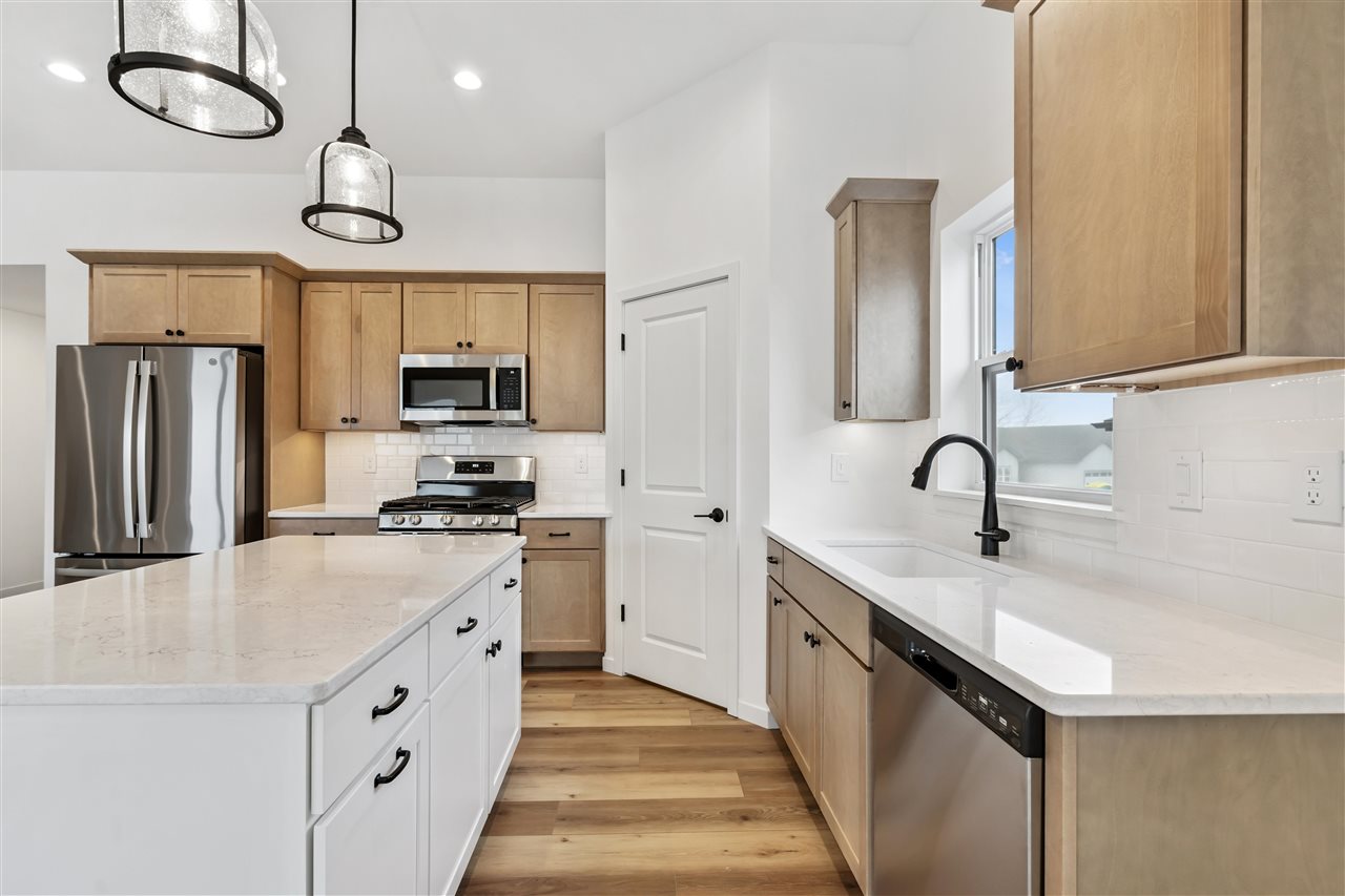 642 Maclan Court Iowa City IA 52246