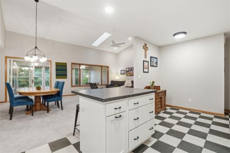 2510 Bluffwood Circle Iowa City IA 52245