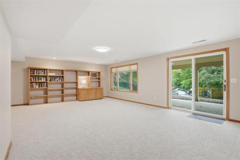2510 Bluffwood Circle Iowa City IA 52245