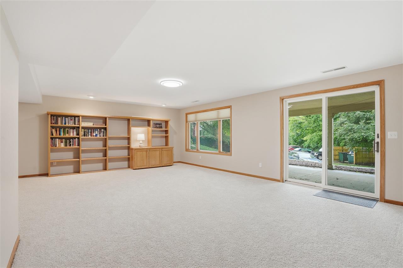 2510 Bluffwood Circle Iowa City IA 52245