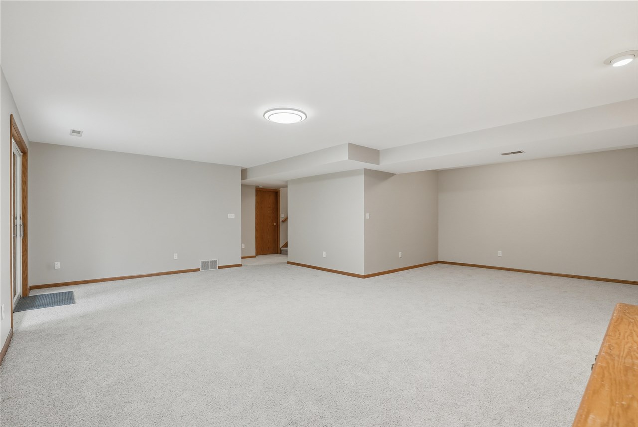 2510 Bluffwood Circle Iowa City IA 52245