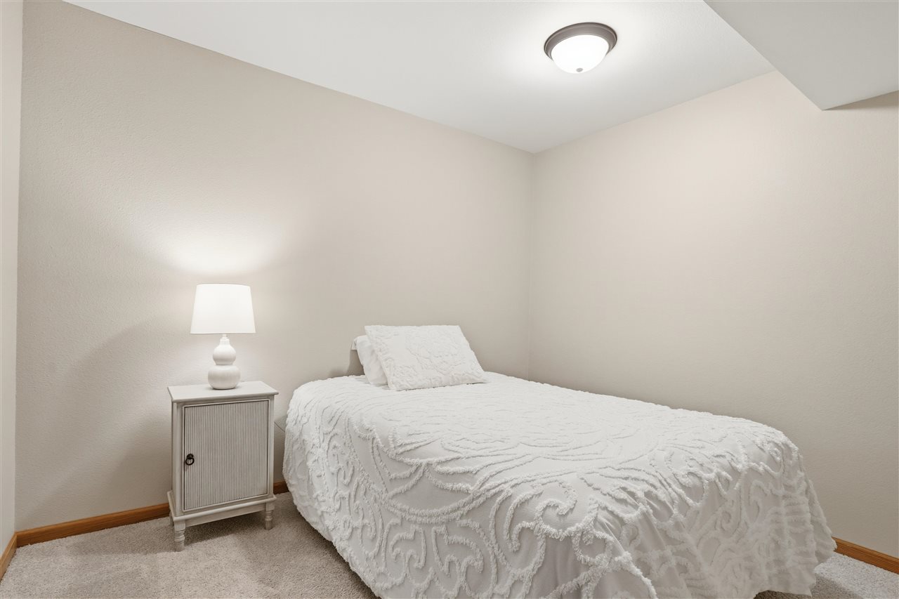 2510 Bluffwood Circle Iowa City IA 52245