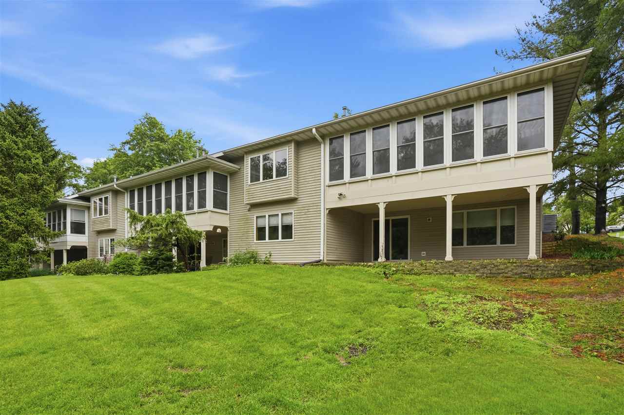 2510 Bluffwood Circle Iowa City IA 52245