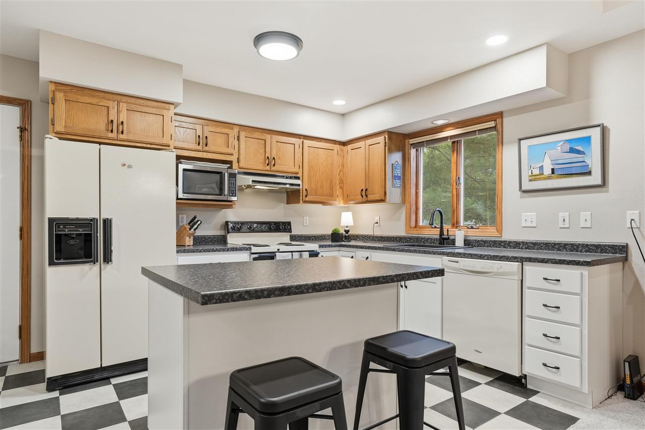2510 Bluffwood Circle Iowa City IA 52245
