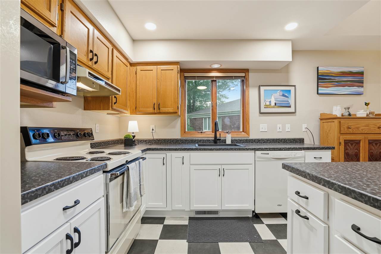 2510 Bluffwood Circle Iowa City IA 52245