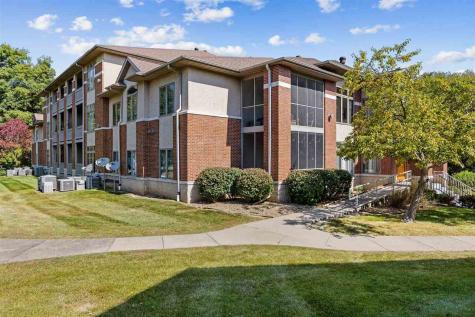 1753 Louis Place Iowa City IA 52245