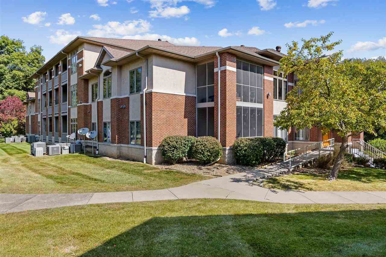 1753 Louis Place Iowa City IA 52245