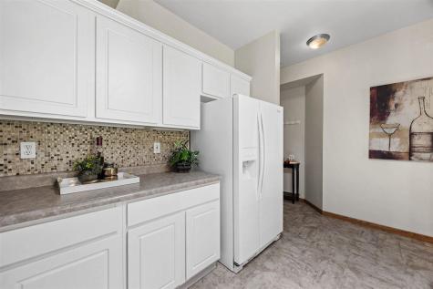 1753 Louis Place Iowa City IA 52245