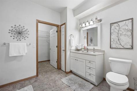 1753 Louis Place Iowa City IA 52245