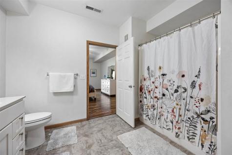 1753 Louis Place Iowa City IA 52245
