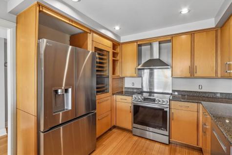 2222 NE 1st Avenue Cedar Rapids IA 52402