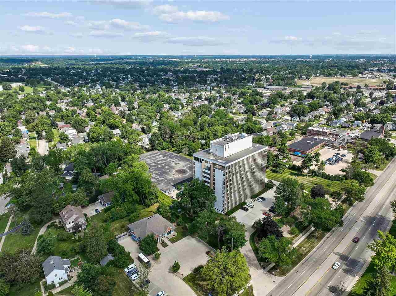2222 NE 1st Avenue Cedar Rapids IA 52402