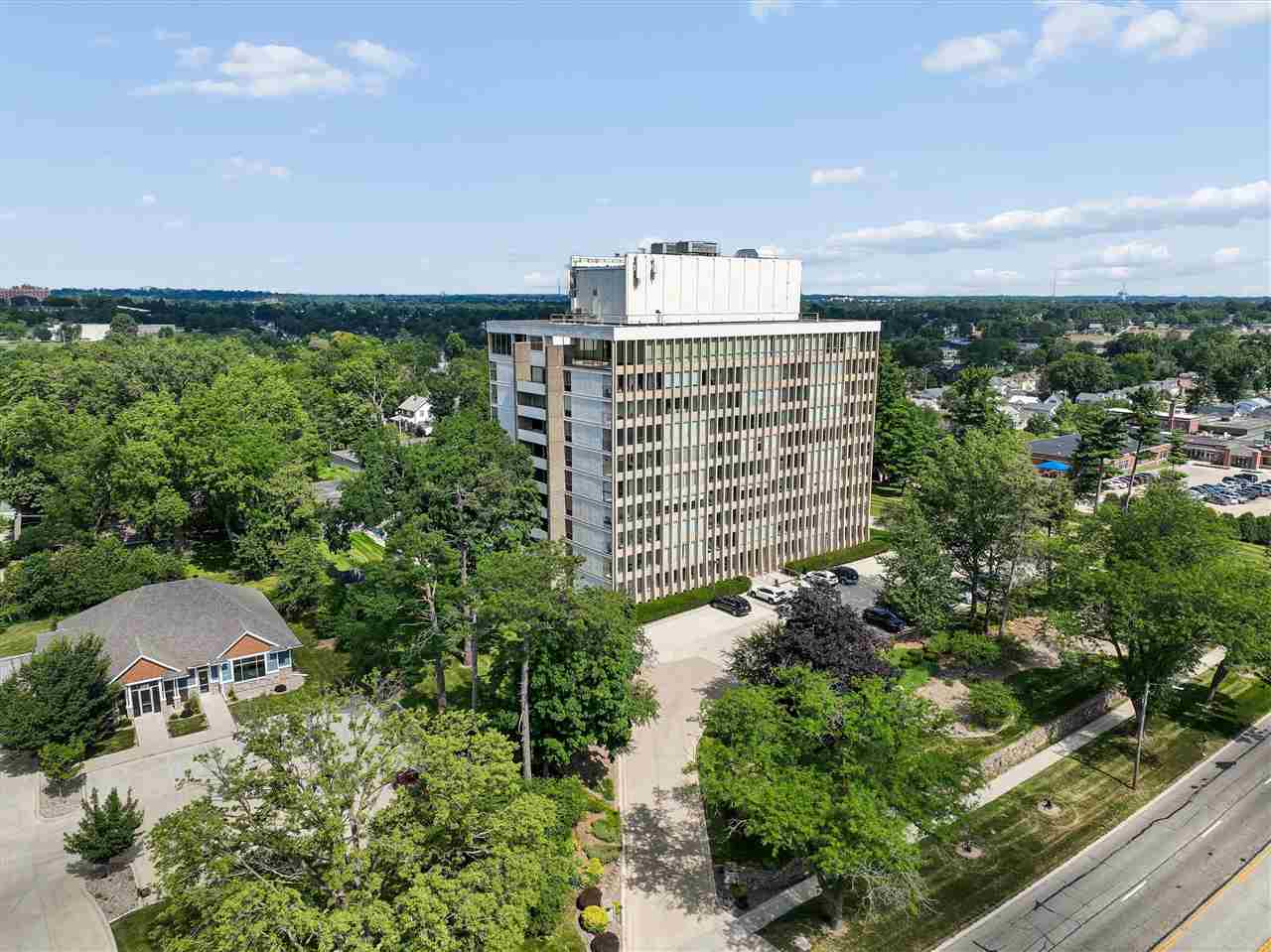 2222 NE 1st Avenue Cedar Rapids IA 52402