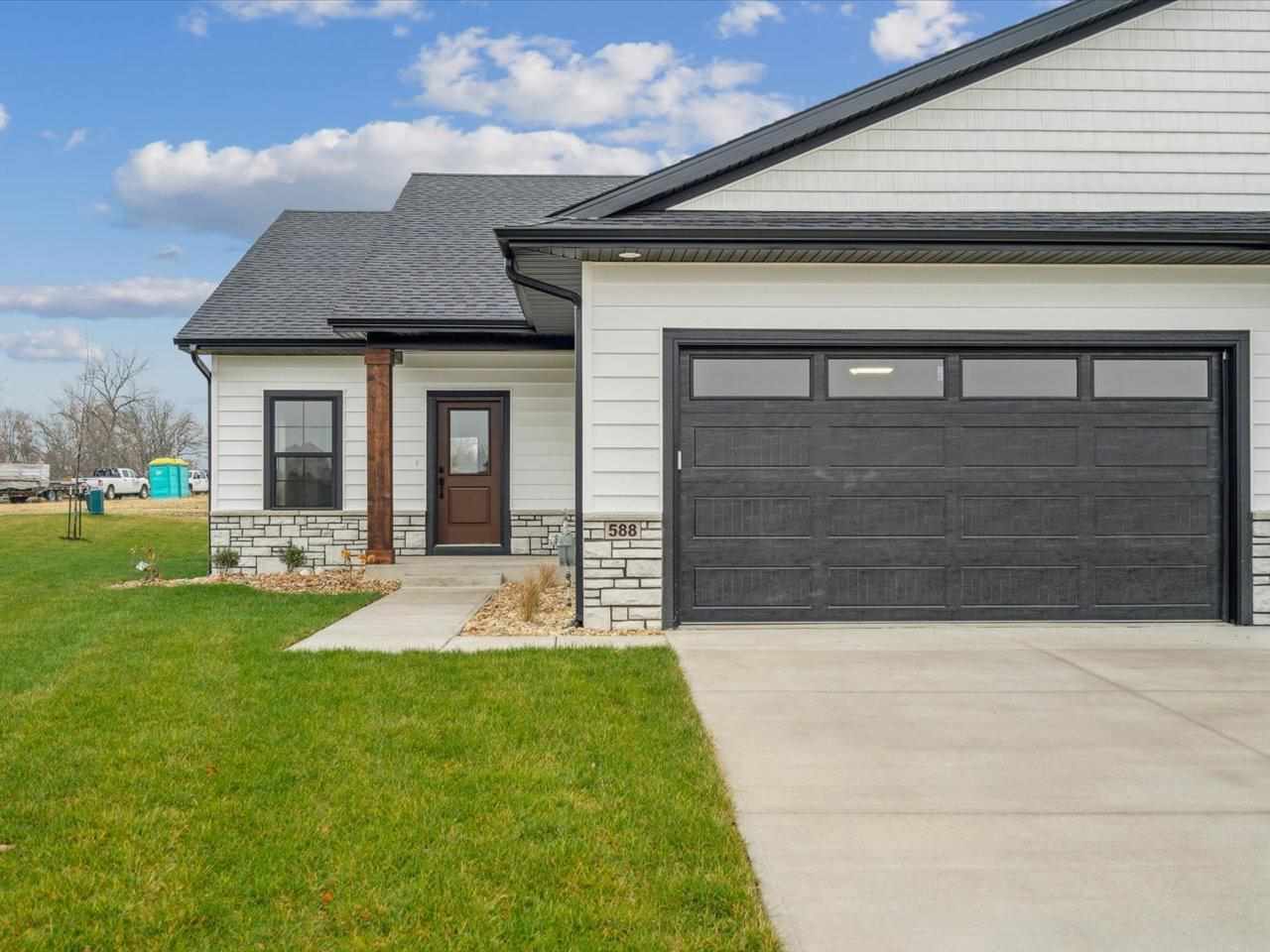588 Maclan Circle Iowa City IA 52246