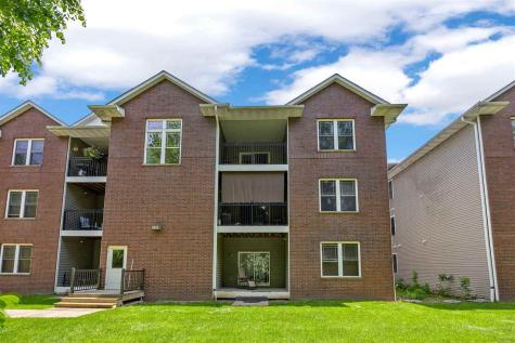 1092 Walnut Avenue Riverside IA 52327