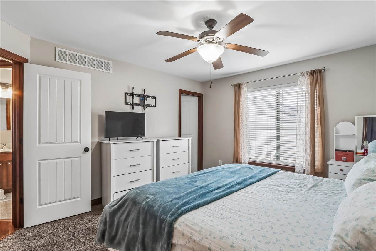 1468 Marilyn Drive North Liberty IA 52317