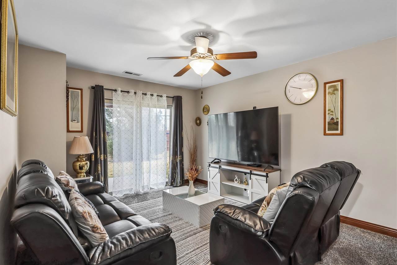 1468 Marilyn Drive North Liberty IA 52317