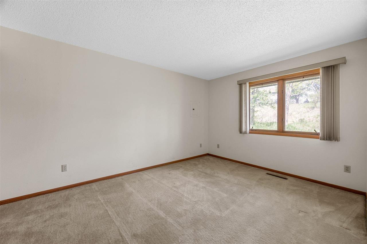 2414 Walden Court Iowa City IA 52246