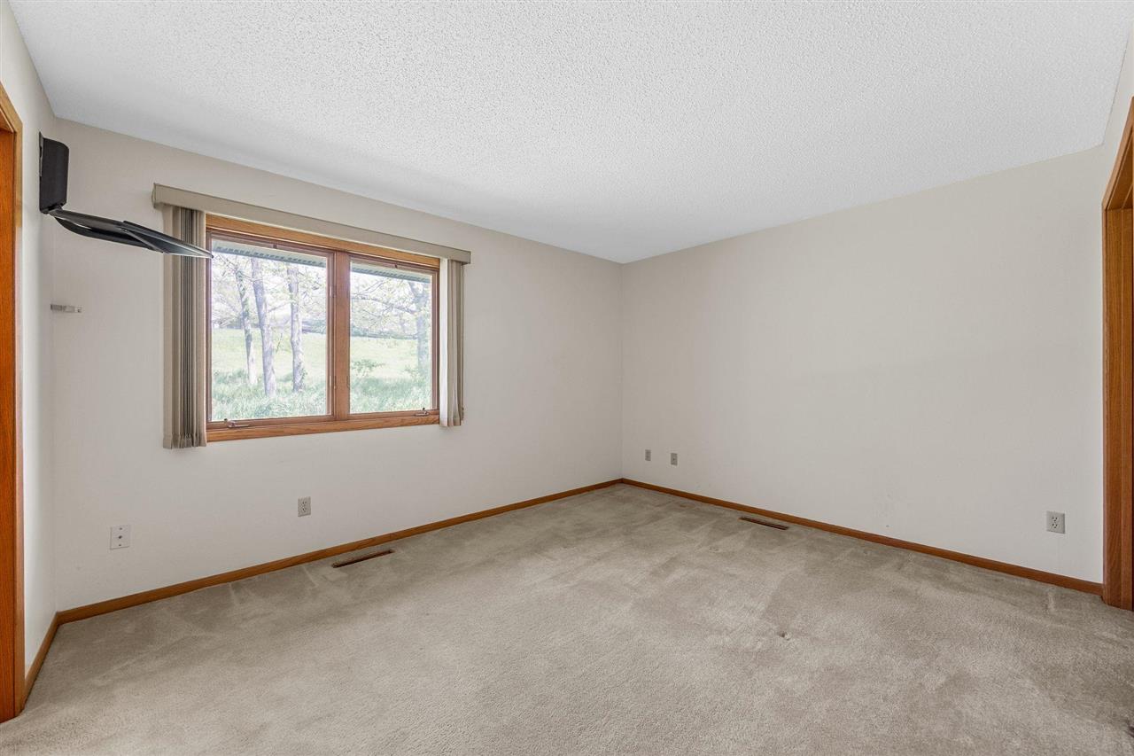 2414 Walden Court Iowa City IA 52246