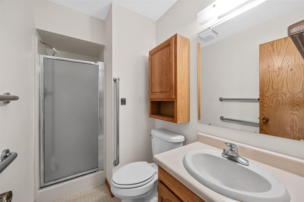 2414 Walden Court Iowa City IA 52246