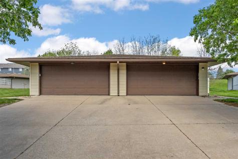 2414 Walden Court Iowa City IA 52246