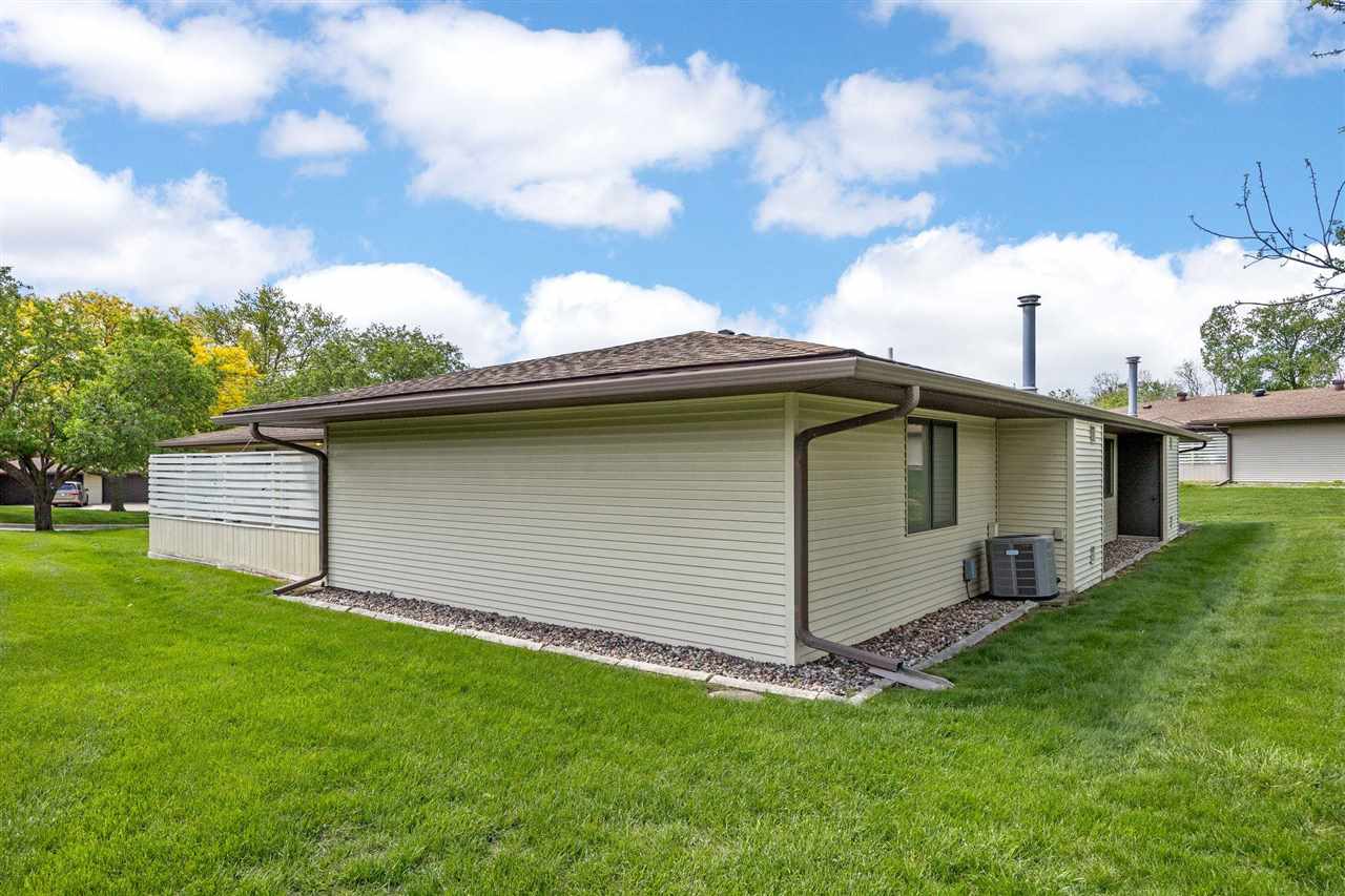 2414 Walden Court Iowa City IA 52246